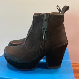 Fluevog Tinder Prepare 2.0 ankle boot leather size 7